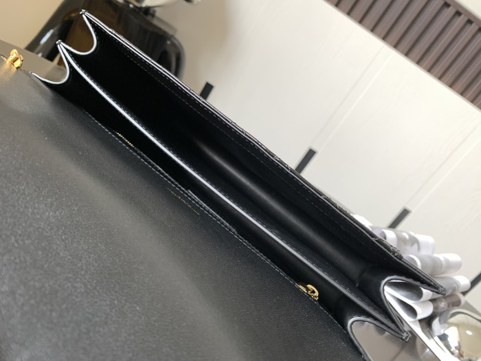 Handbags SAINT LAURENT 668863 size 26×18×5 cm