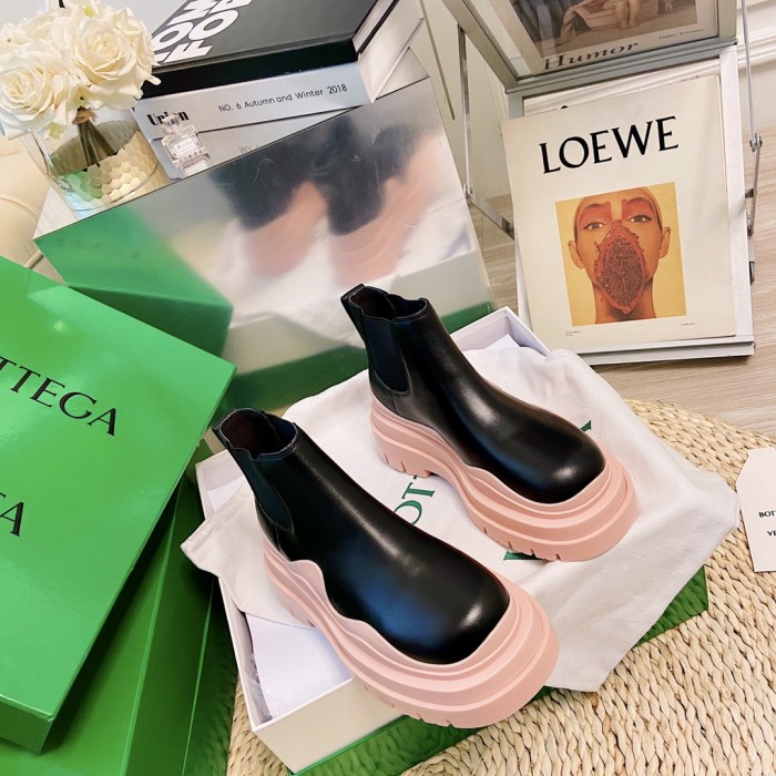 Bottega Veneta Boots 32