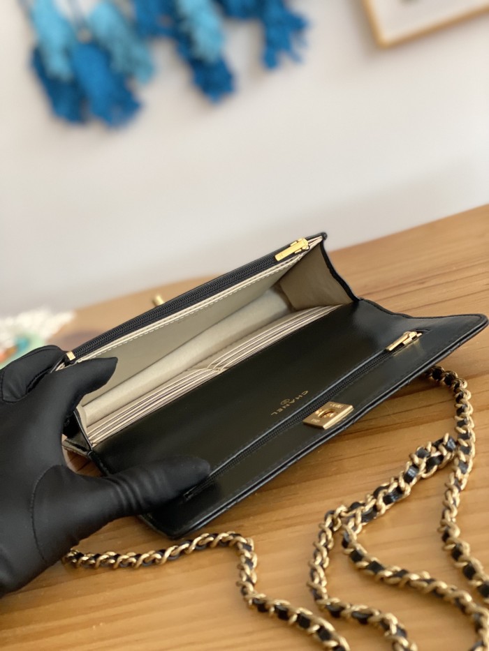 Handbag Chanel 81237 size 19 cm