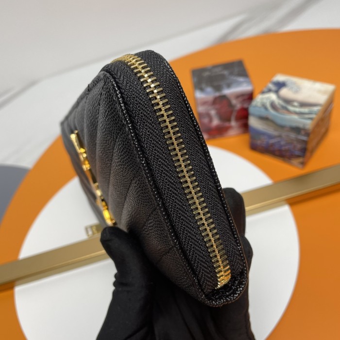 Handbags SAINT LAURENT 358094 size 19x9 cm