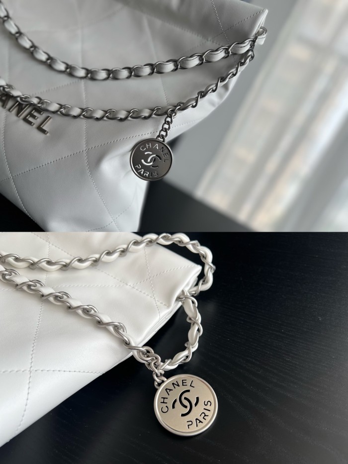 Handbag Chanel size 35cmx37cmx7 cm