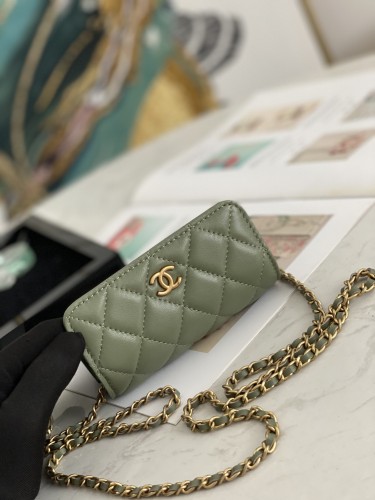 Handbag Chanel 81135 size 12.5 9 2.5 cm