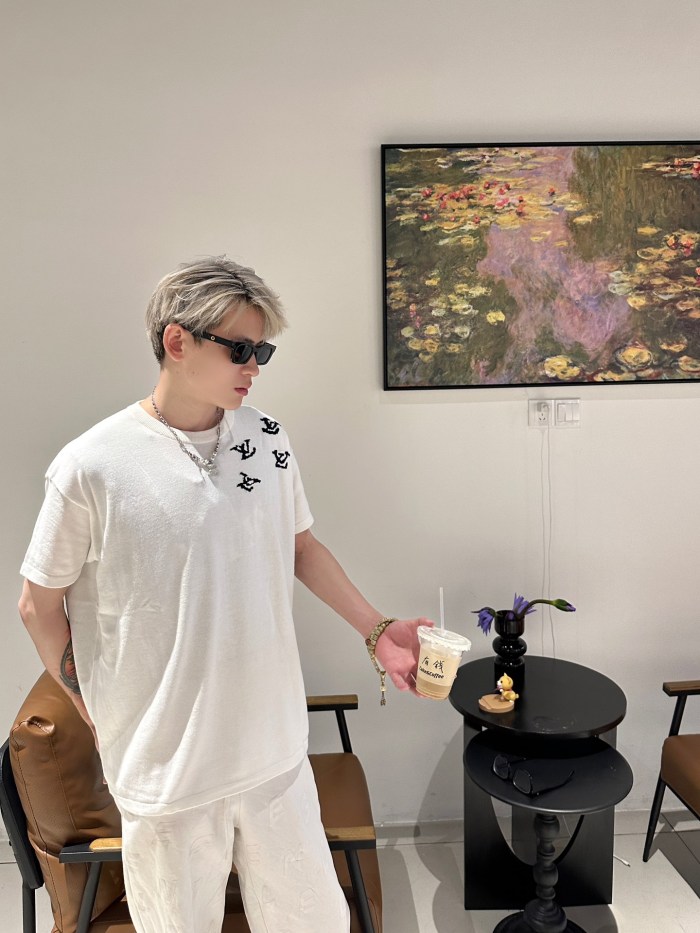 Clothes Louis Vuitton 431