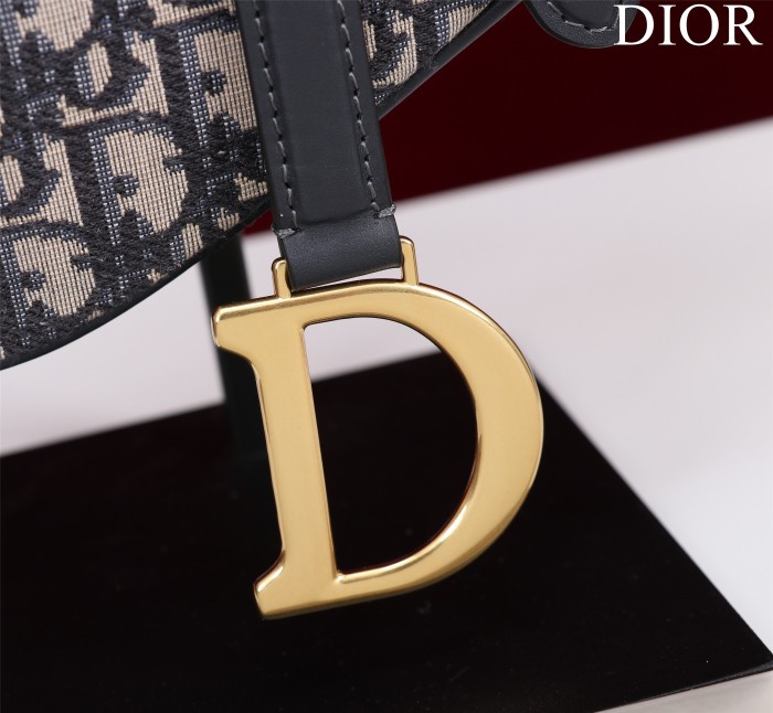 Handbag Dior M0446 size 19.5*16*6.5 cm