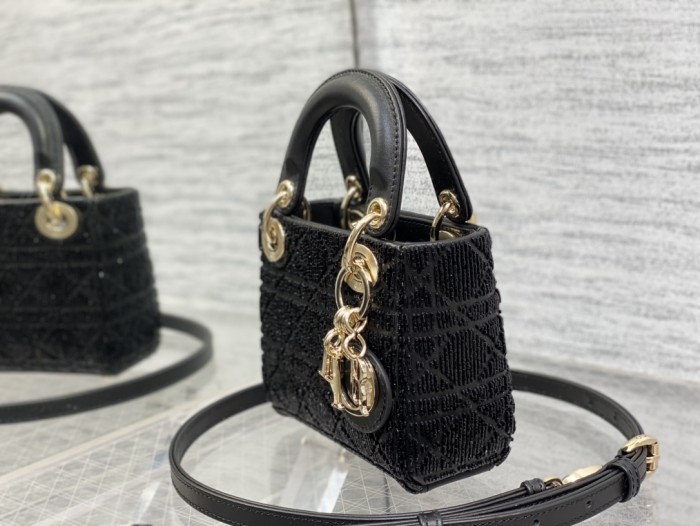 Handbag Dior size 12*10*5 cm