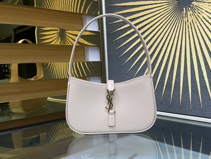 Handbags SAINT LAURENT 710318 size 19x11.5x4.5 cm