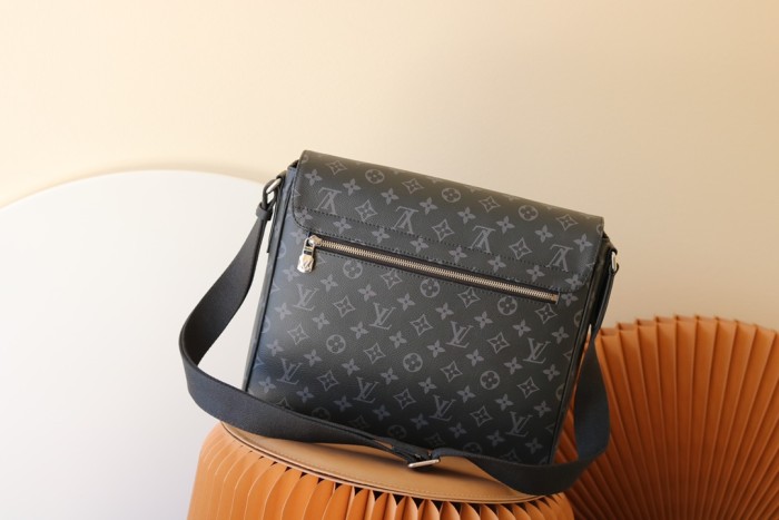 Handbag Louis Vuitton M44000 size 25.0x 22.0x 8.0 cm M44001 size 31.0 x 27.0 x 8.0 cm