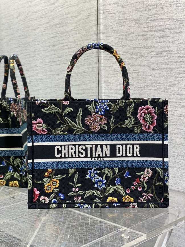 Handbag Dior size 36*18*28 cm