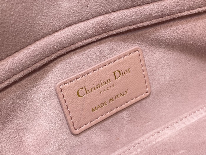 Handbag Dior size 22.5*6*11.5 cm
