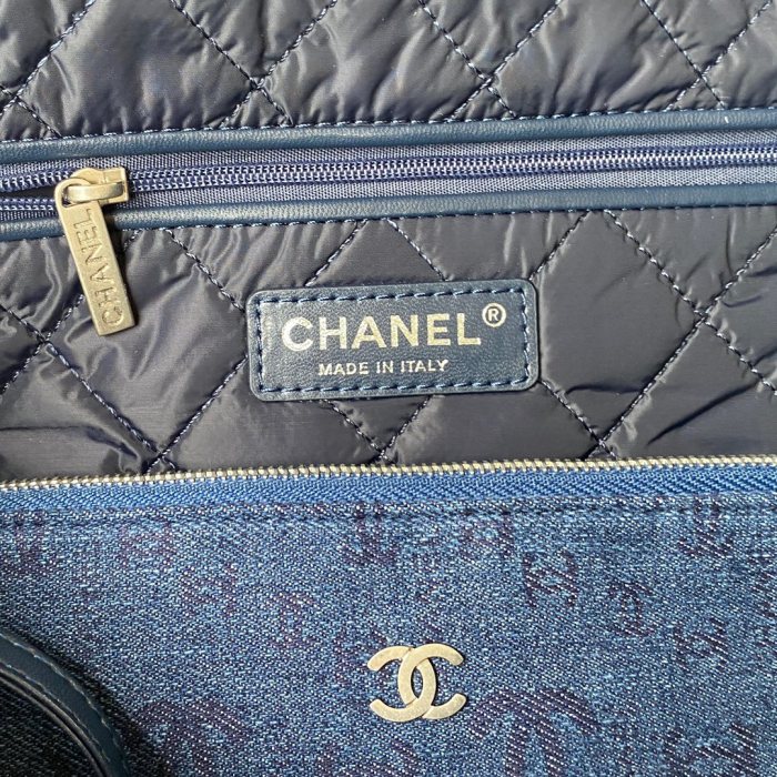 Handbag Chanel AS3260 size 35x37x7 cm