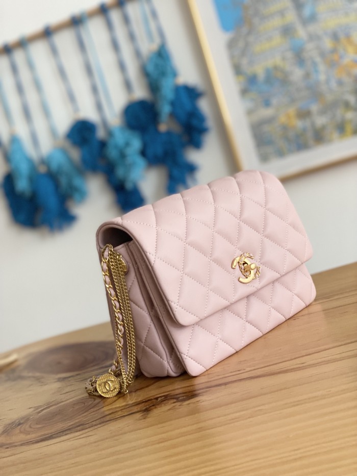 Handbag Chanel 3378 size 15cmX20cmX9 cm