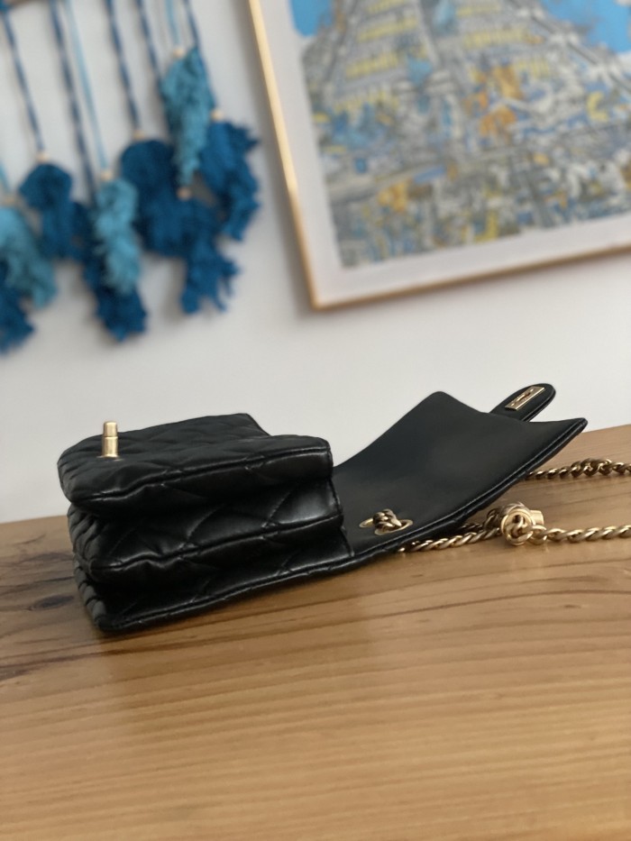 Handbag Chanel AS3609 size 16x25x10 cm