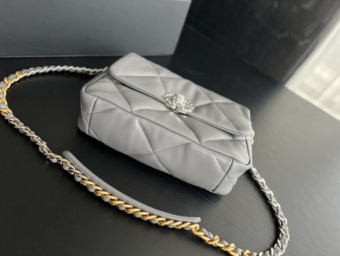 Handbag Chanel 1160 size 26cmx16cmx9 cm