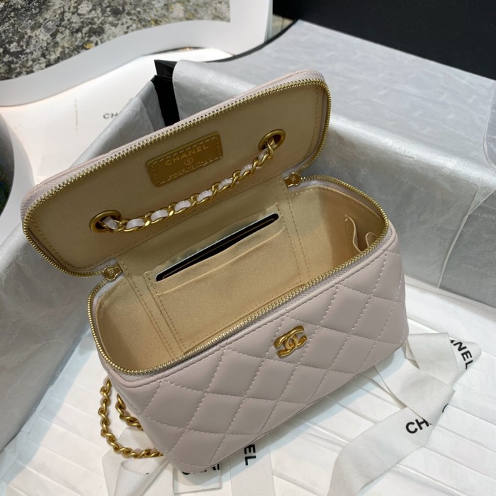 Handbag Chanel 81138 size 16 9.5 8 cm