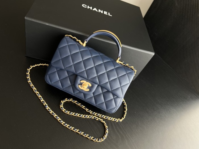 Handbag Chanel 2431 size 20cmx12cmx6 cm