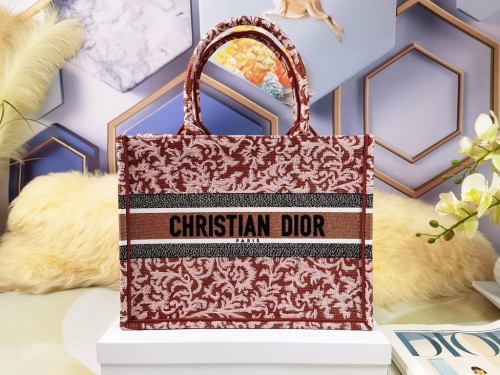 Handbag Dior size 36.5X28X16 cm