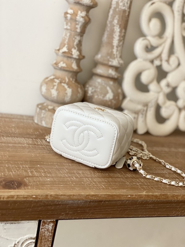 Handbag Chanel 81241 size 10.5 8.5 7 cm