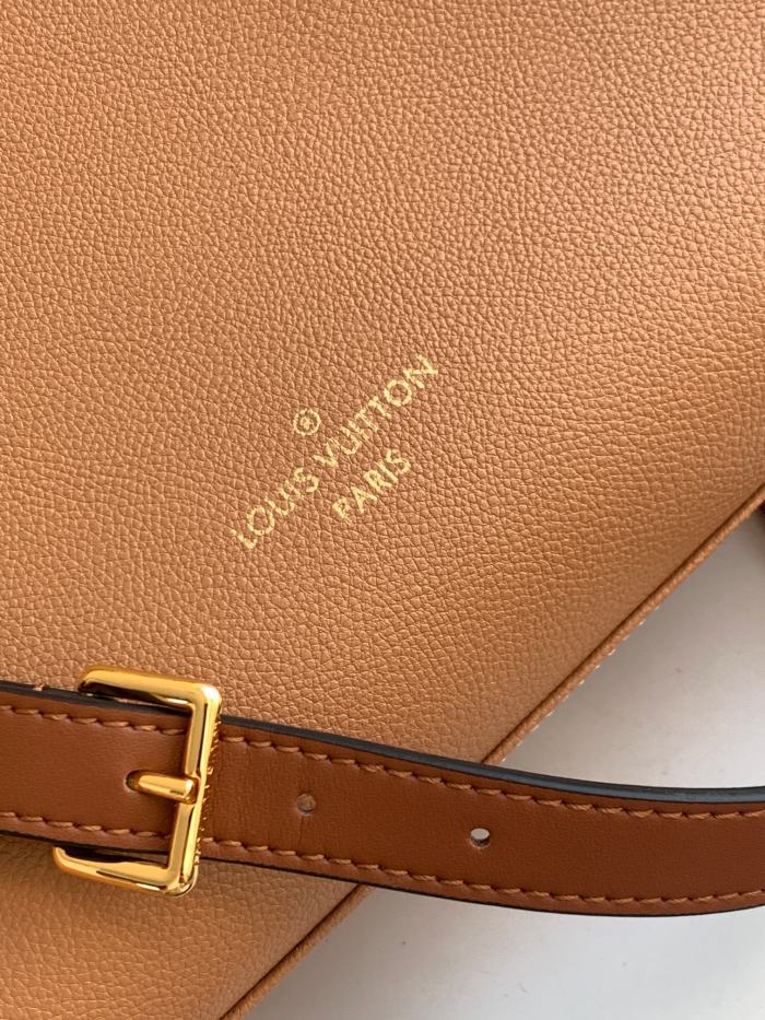 Handbag Louis Vuitton M20633 size：30.5x24.5x14cm