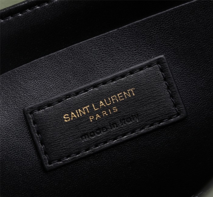 Handbags SAINT LAURENT 634305 size 23x16x6 cm