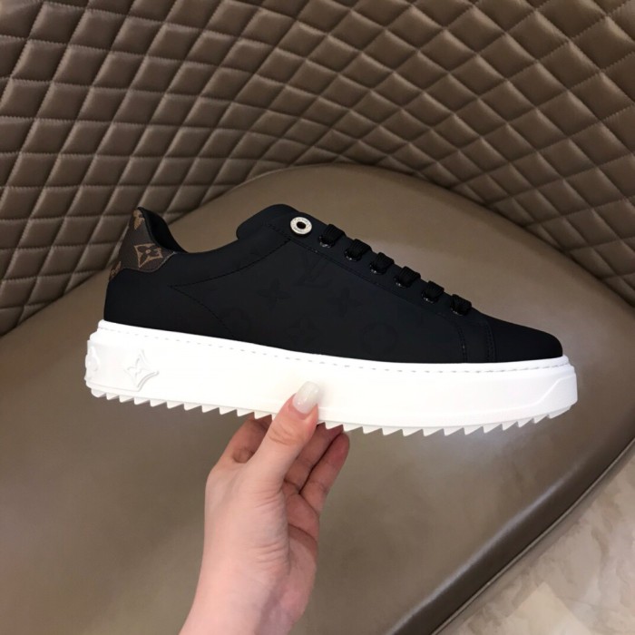 Louis Vuitton Low Top sneaker 49