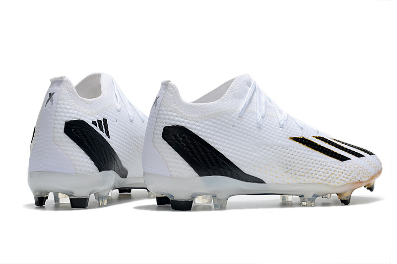 AD football shoes 40