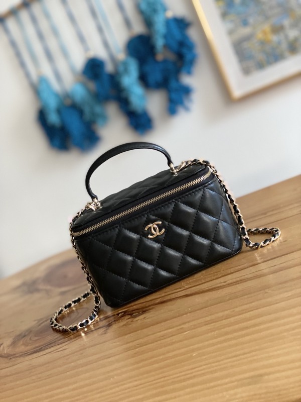 Handbag Chanel 81211 size 9.5 17 8 cm
