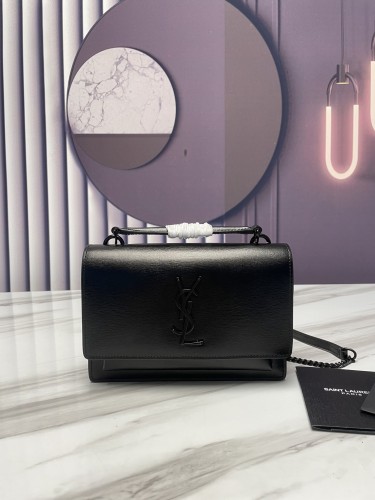 Handbags SAINT LAURENT 533026 size 19x14x5.5 cm