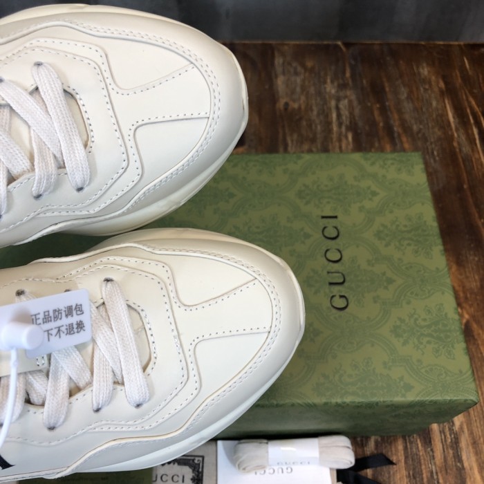 Gucci Rhyton sneaker 13
