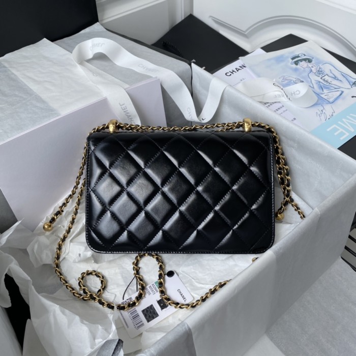 Handbag Chanel AS2649 size 22×14.5×8 cm