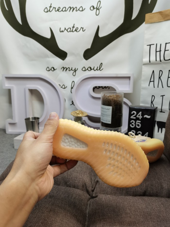 Kids yeezy 350 shoes 1