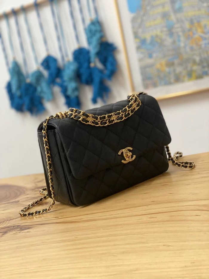 Handbag Chanel 3633 size 16*23*11.5 cm