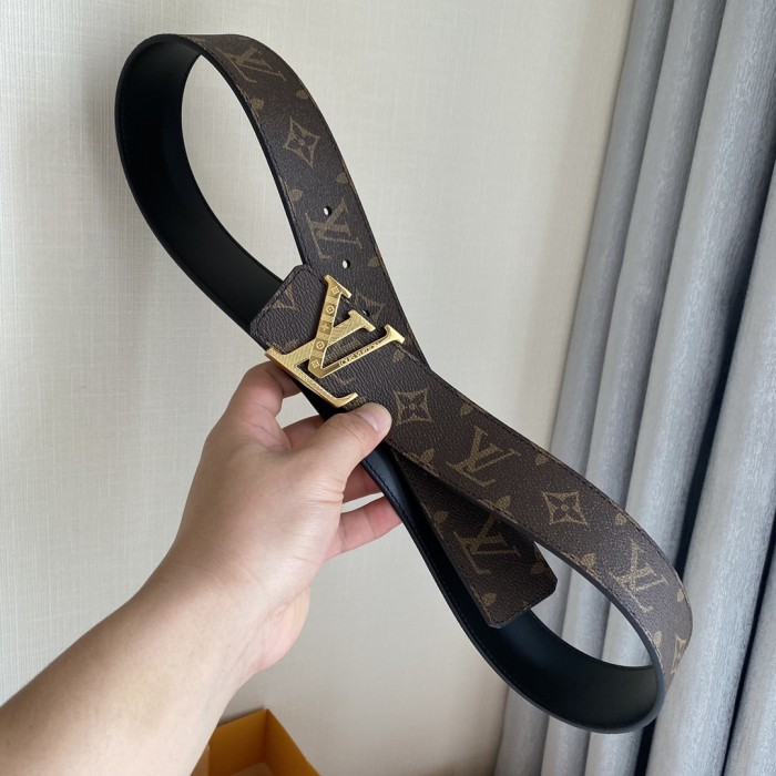 Louis Vuitton Belt 13 (width 4cm)