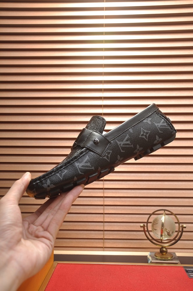 Louis Vuitton Leather Boots 33