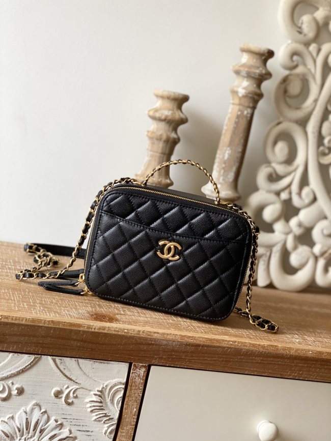 Handbag Chanel AP3222 size 19*13.5*7 cm
