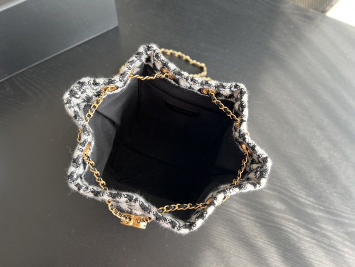 Handbag Chanel AS3639 size 18cmx19.5cmx14 cm