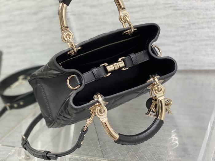 Handbag Dior size 25*10*16 cm