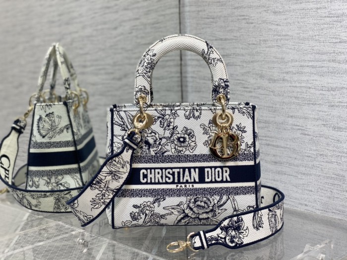 Handbag Dior size 24*11*20 cm