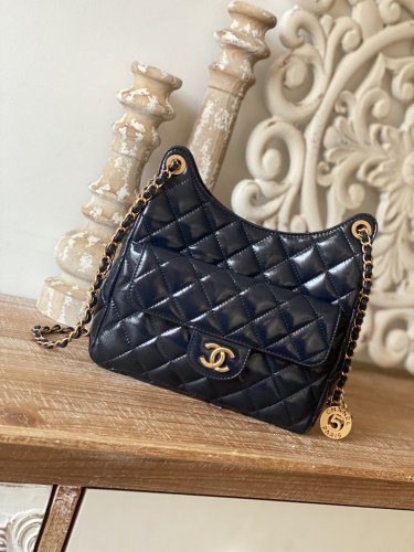 Handbag Chanel AS3690 size 21.5×22.5×7 cm