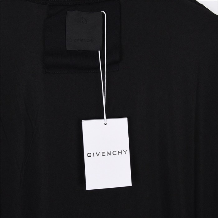 Clothes Givenchy 142
