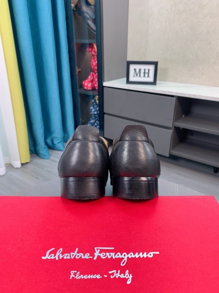 Salvatore Ferragamo Boots 35