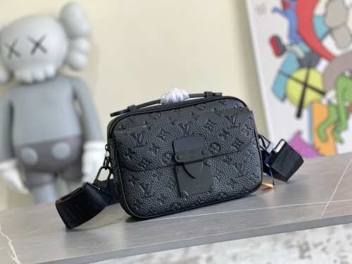 Handbag Louis Vuitton M58489 M58488 size 22 x 18 x 8cm