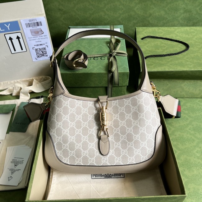 Handbag Gucci 678843 size 28x 19x 4.5 cm