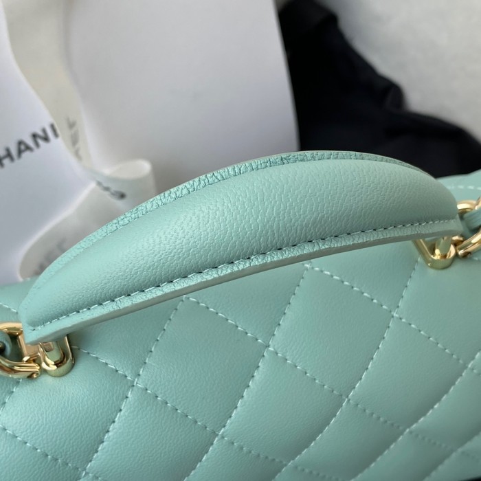 Handbag Chanel AS2431 size 20x12x6 cm