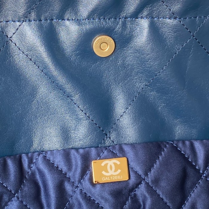 Handbag Chanel AS3261 size 39×42×8 cm