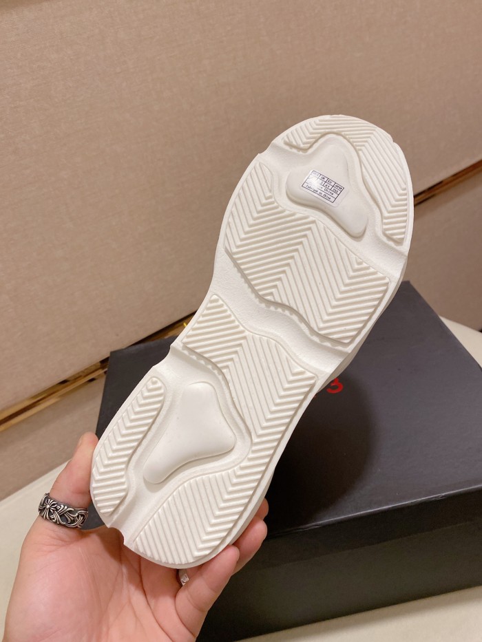 Y-3 Kaiwa Lace-Up Sneakers 1