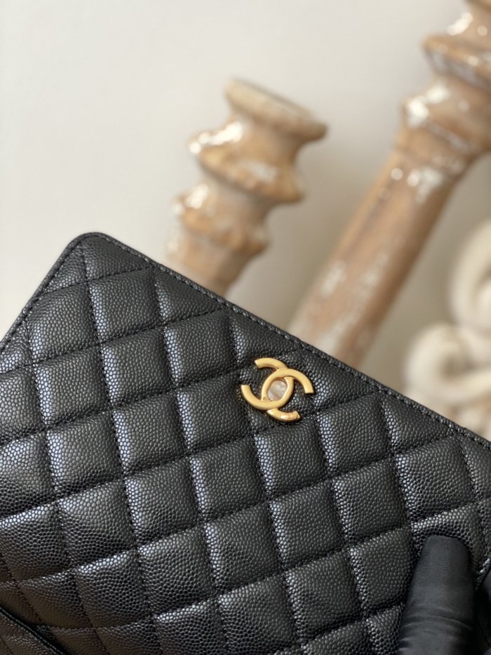 Handbag Chanel AP81204 size 19 cm