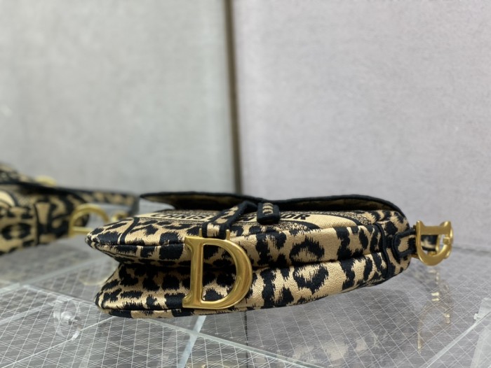 Handbag Dior size 25 cm