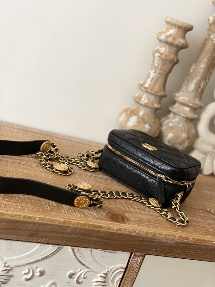 Handbag Chanel 2858 size 14x10x7 cm