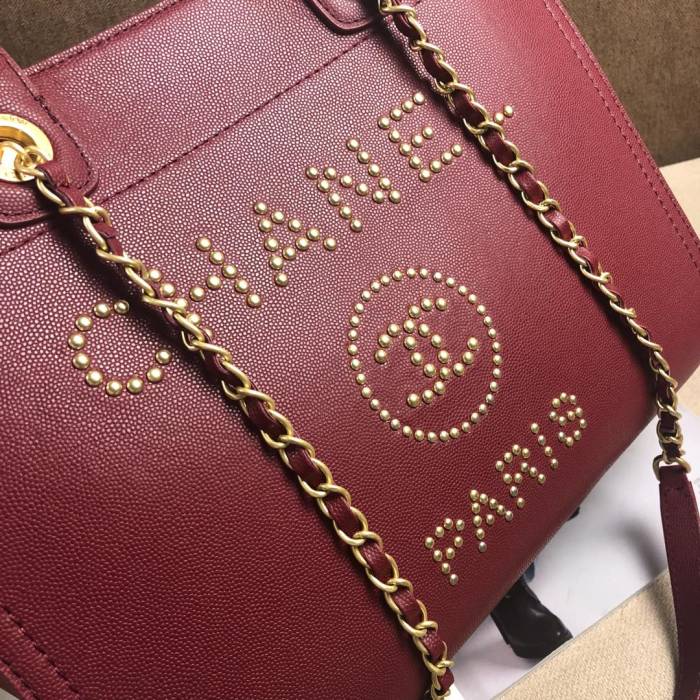 Handbag Chanel size 33 cm