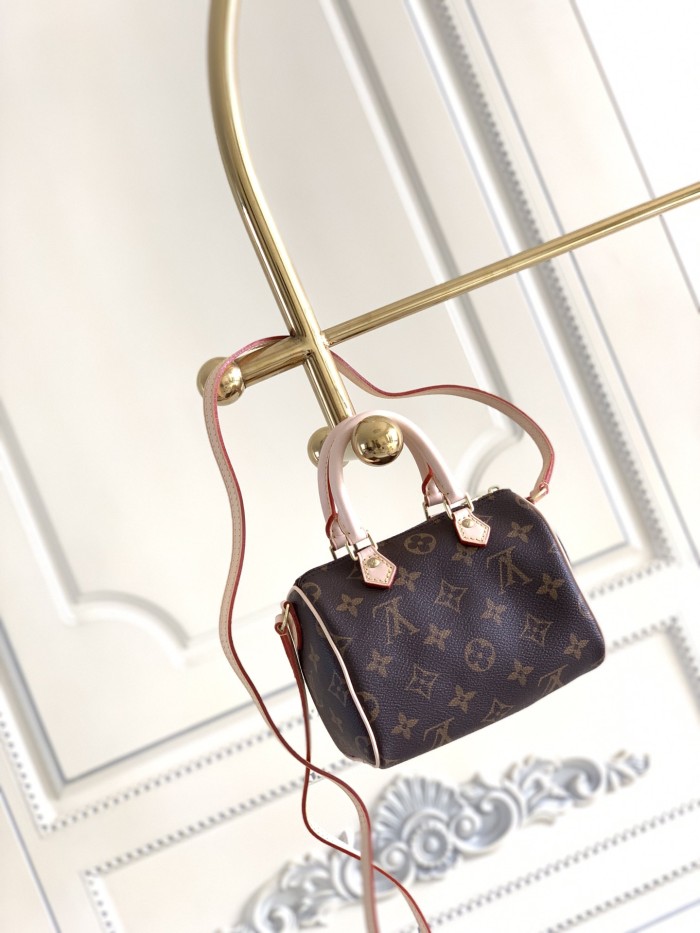 Handbag Louis Vuitton M61252 size：16X11X9cm